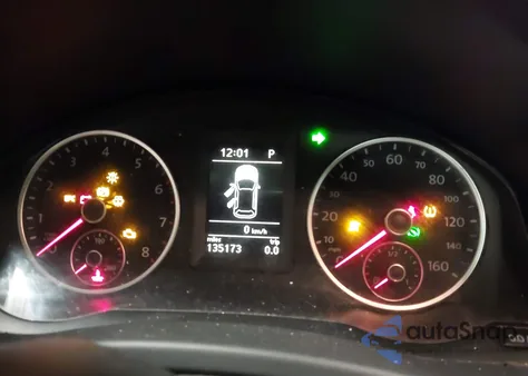 2011 Volkswagen Tiguan Se from USA, damaged, VIN WVGBV7AX5BW560283